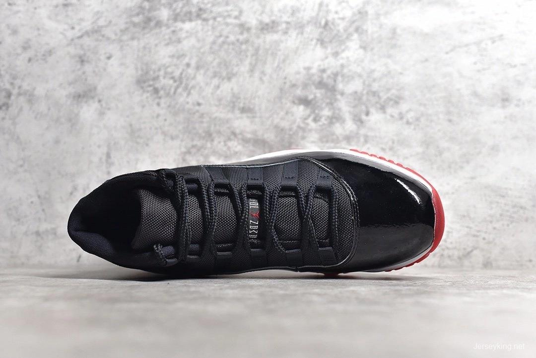 Air Jordan 11 Bred