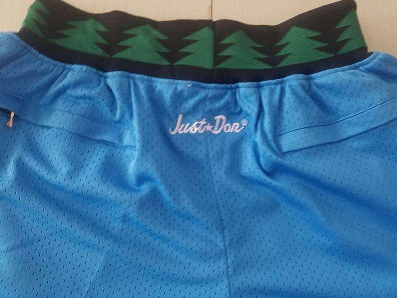 Minnesota 2003-04 Throwback Classics Basketball Team Shorts
