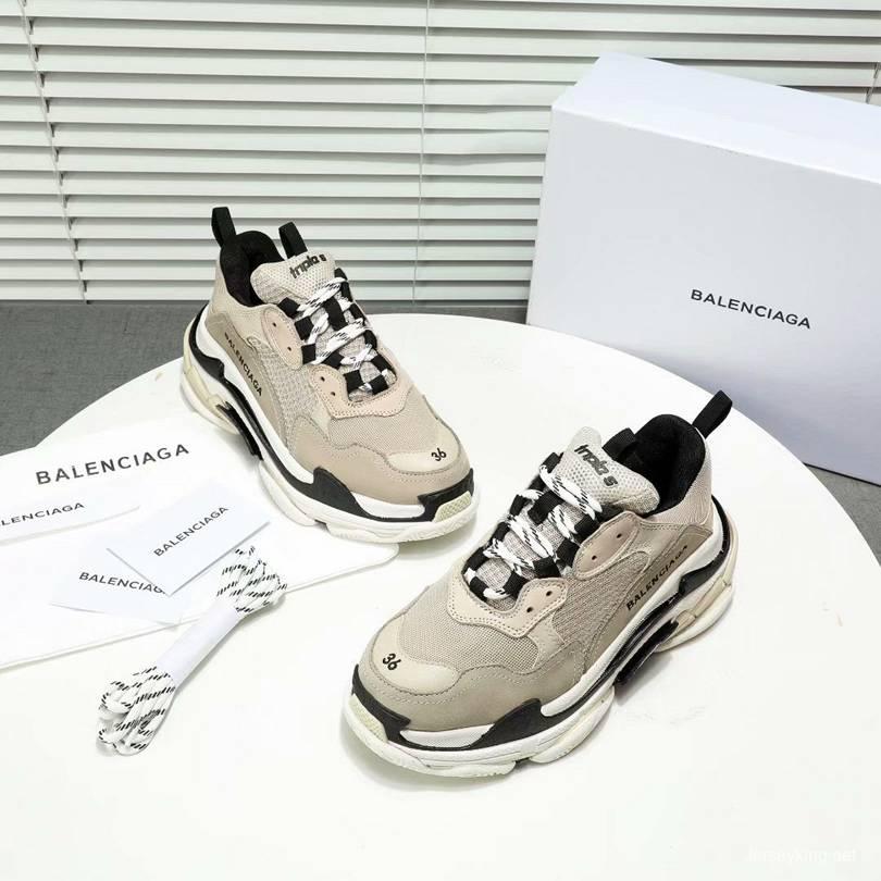 Men/Women Balenciaga Triple S  Sneaker Khaki/Black