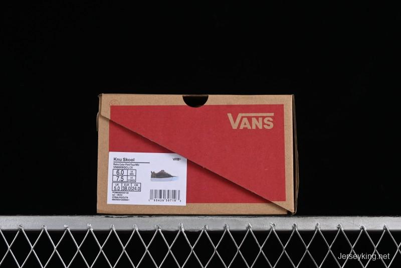 Vans Classics Knu Skool Retro Sneakers with Enlarged Toe and Thickened Trim - VN0009QCLC5