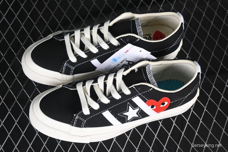 Converse x Play Comme Des Garcons One Star Academy Pro Low Top Casual Sneakers - A09870C