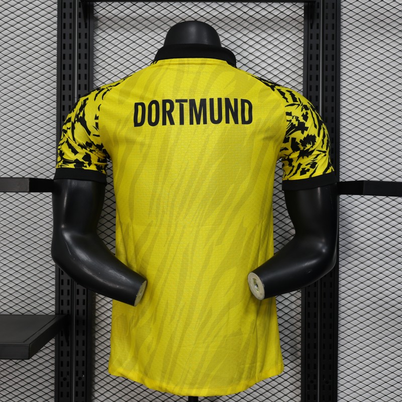 Player Version 25/26 Borussia Dortmund Yellow with Black Pattern Jersey