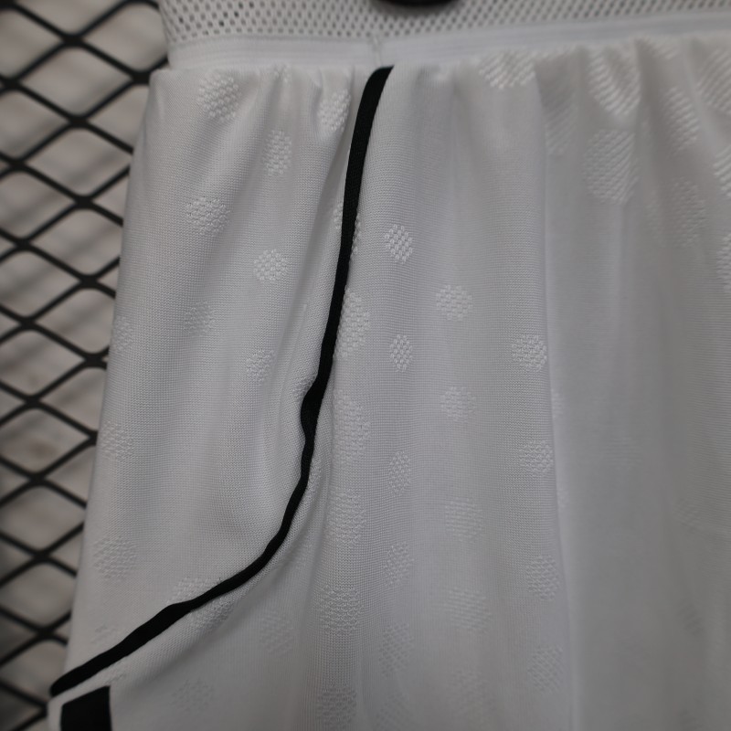 Player Version 25/26 Manchester United Home Shorts