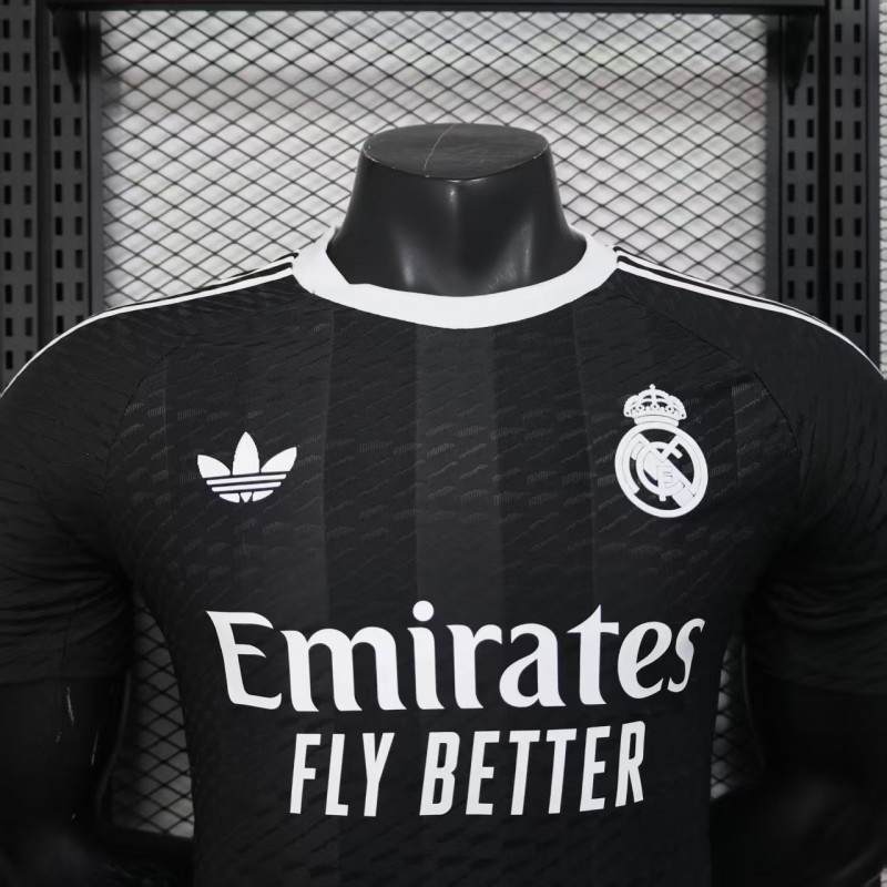 Player Version 25/26 Real Madrid Black Goalkeeper Jersey
