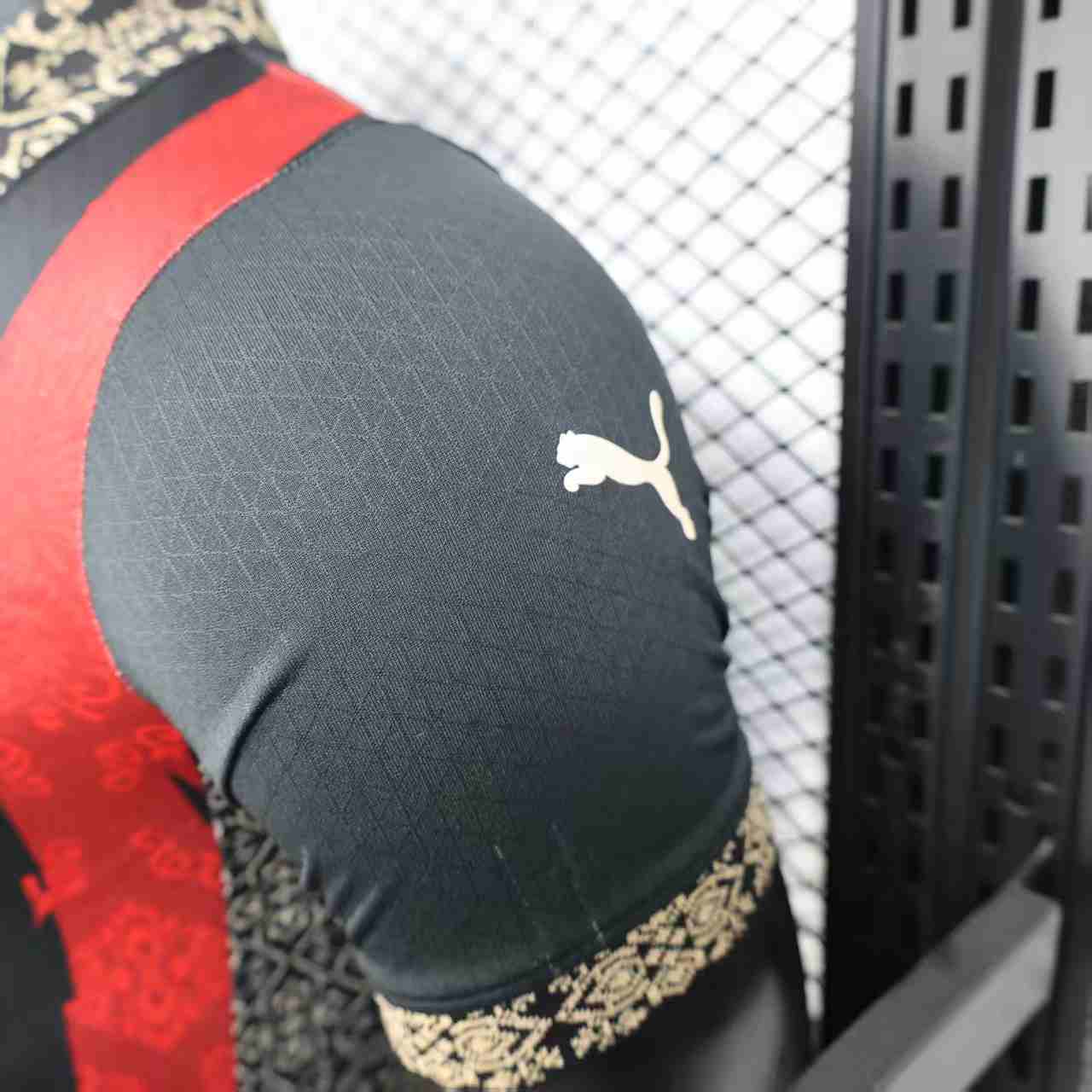 Player Version 25/26 AC Milan Redesigned Home Jersey