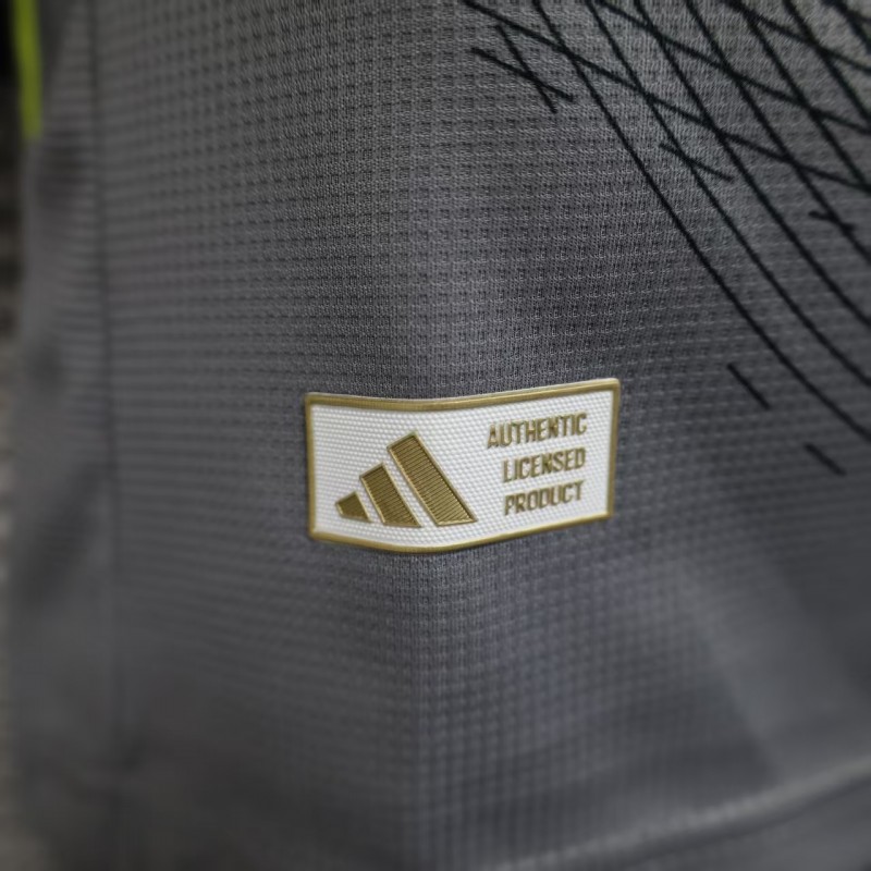 Player Version 25/26 Manchester United Grey with Gradient Wave Pattern Jersey
