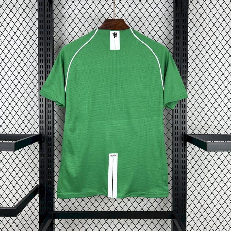2007/08 Manchester United Green Goalkeeper Retro Jersey