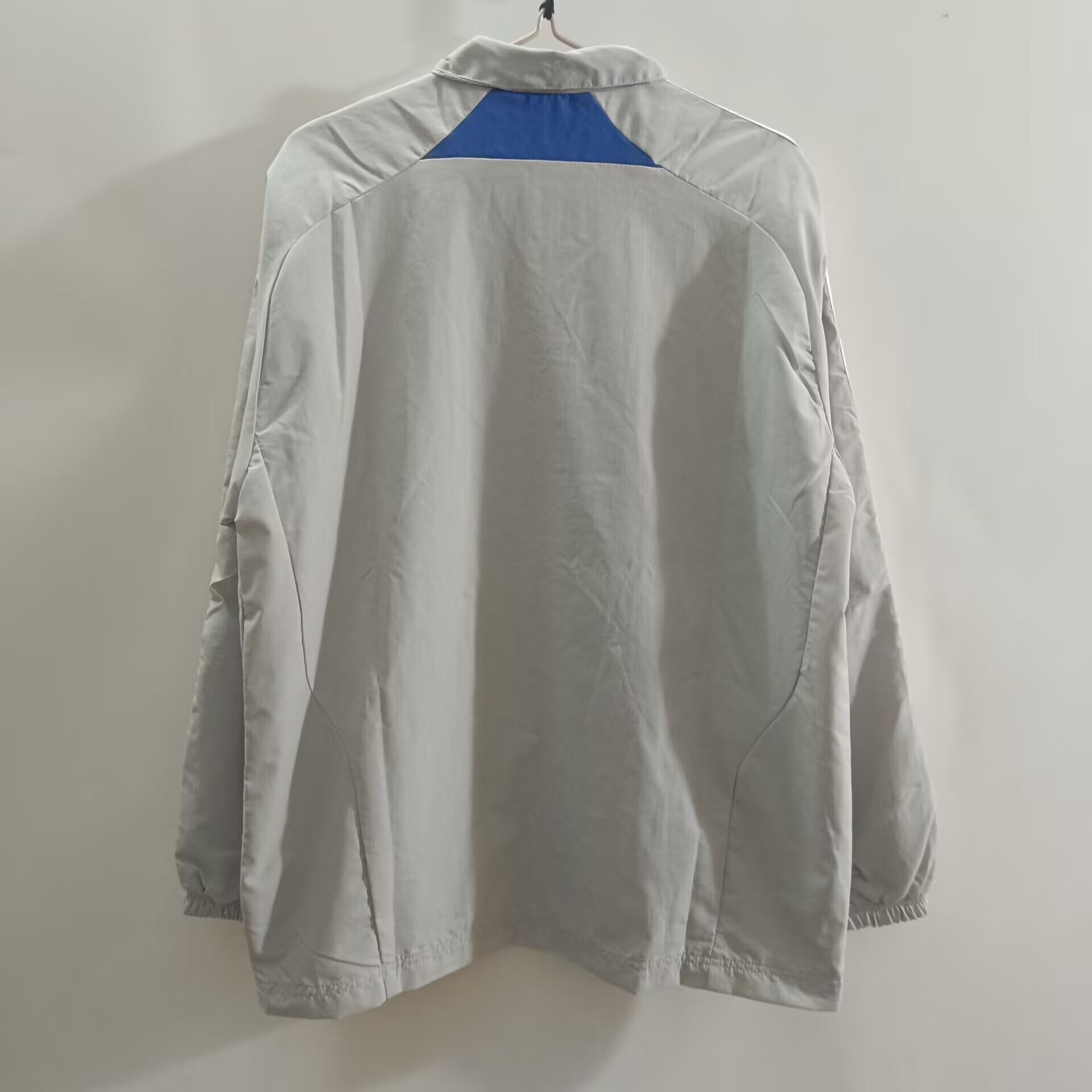 25/26 Adidas FC Bayern Munich Vintage Track Jacket - Silver/Blue Classic Edition Windbreaker