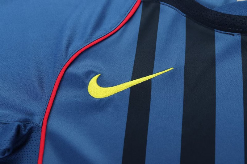 Retro Kids 04/05 Barcelona Away Jersey