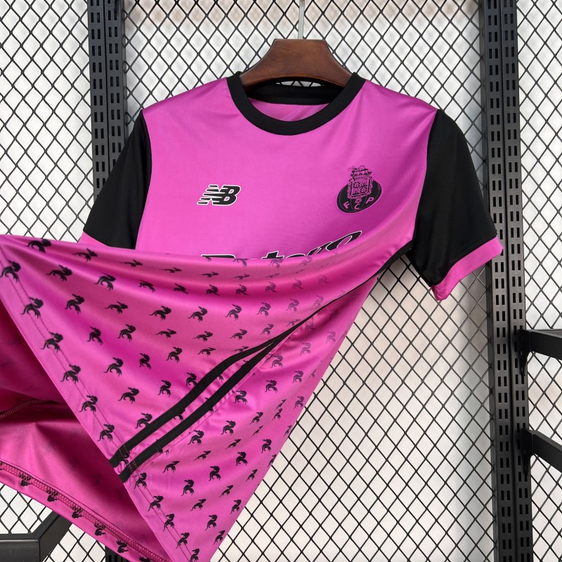 25/26 FC Porto Training Purple/Black Jersey