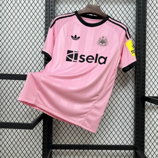 2025/26 Mens Newcastle United Goalkeeper Jersey
