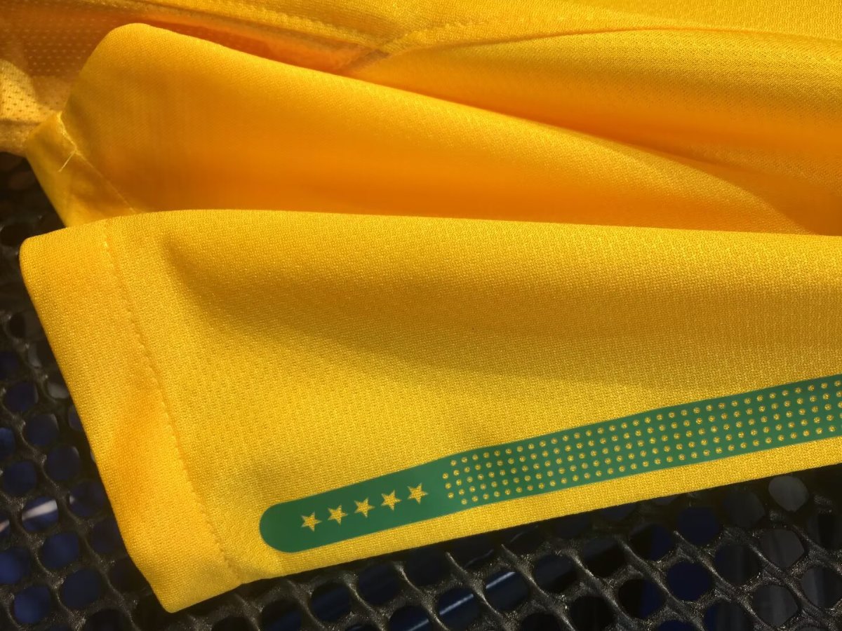 Retro 2010 Brazil Home Jersey